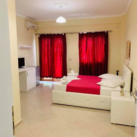 Nova Hotel Ksamil Buitenkant foto
