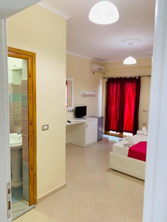 Nova Hotel Ksamil Buitenkant foto