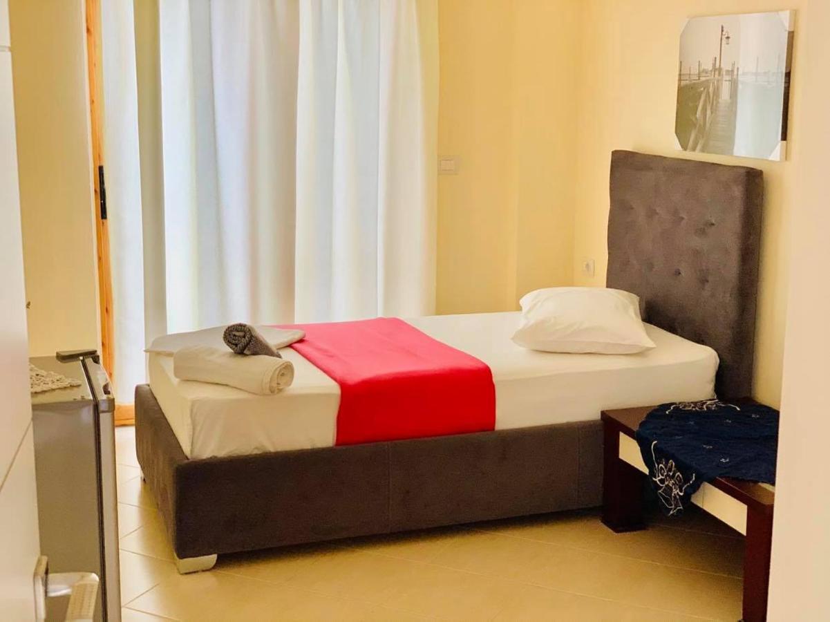 Nova Hotel Ksamil Buitenkant foto